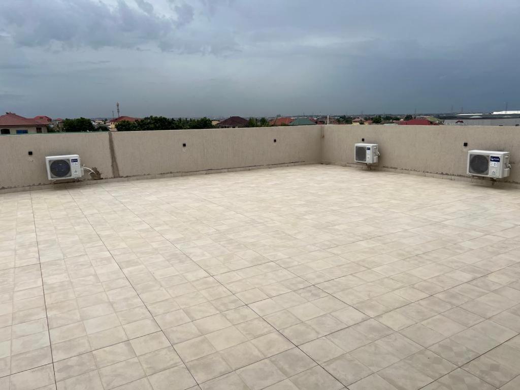 Fowaa Lux Bed & Breakfast Tema Exterior foto
