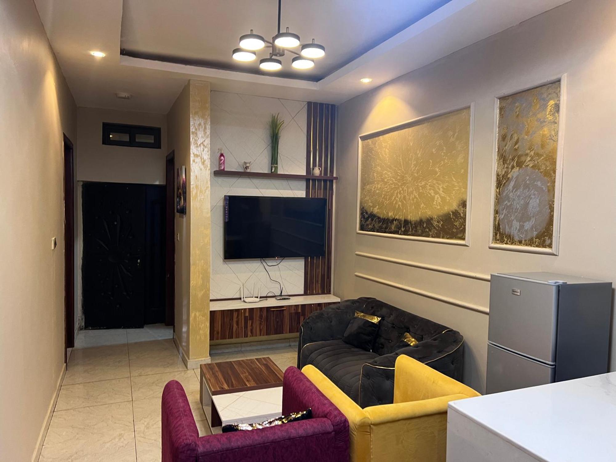 Fowaa Lux Bed & Breakfast Tema Exterior foto